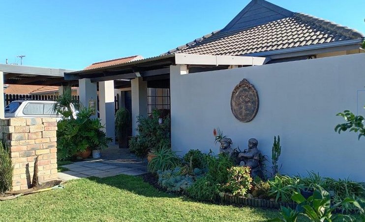 3 Bedroom Property for Sale in Kidds Beach Eastern Cape